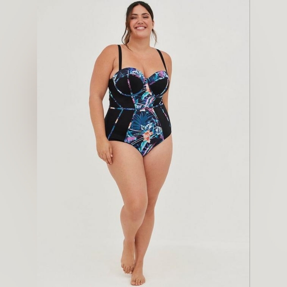 torrid Other - NWT Torrid One Piece Slim Fix Underwire Piping Swimsuit Size 4 or 4X D/DD Black